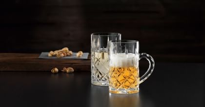 beer glasses side by side